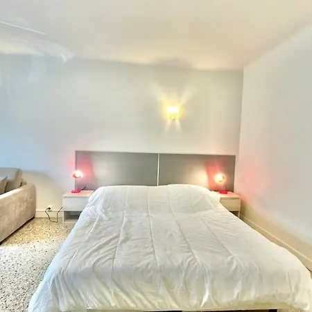 Themis By Welcome To Apartman